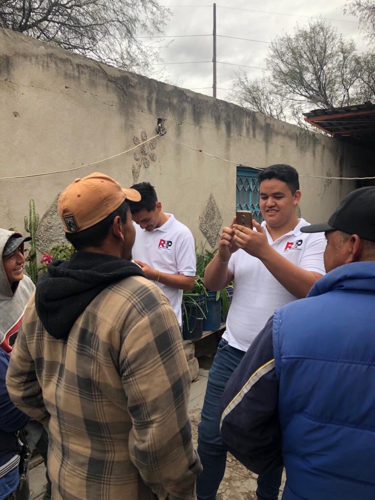 RspDgo's tweet photo. Jóvenes de #Durango intensificando la afiliación a @RSPNacional https://t.co/Dj6OzTuV24