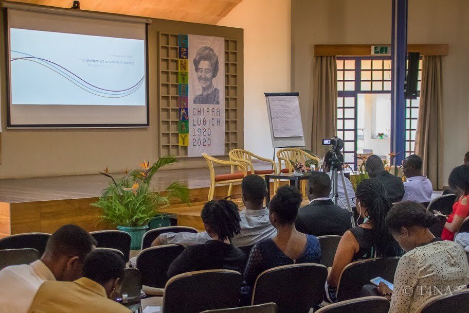 T4NAFRICA's tweet photo. Together for a New Africa participants following proceedings of the trainings. #T4NA https://t.co/HWOKPZEPFf