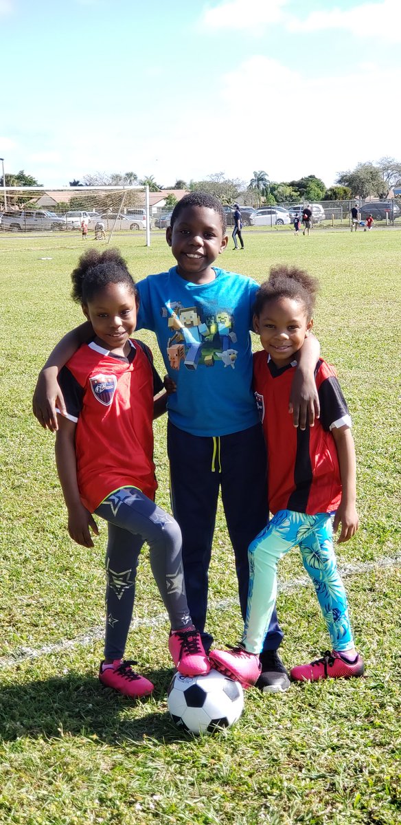 PelieTWE's tweet photo. When your son takes a candid but cool shot of you and the husbae! #soccersisters #support #thenwork&schoolHW #doctoratelife #principallife 🤦🏾♀️⚽️🥅🥰 https://t.co/psj6lDd79k https://t.co/ZsI9QVMeHw