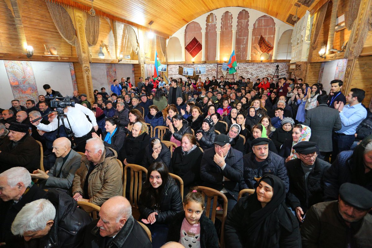 AzayGuliyev's tweet photo. Naxçıvanidə yaşayan seçicilərimə bugünkü maraqlı görüşə, doğma münasibətə və dəstəyə görə bir daha təşəkkür edirəm. https://t.co/nsGBGpR09M