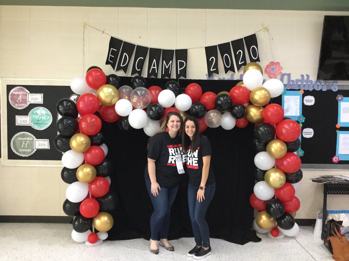 EdCampBryan's tweet photo. #photobooth #edcampbryan #schooloftheyear https://t.co/rFx0VGINaA