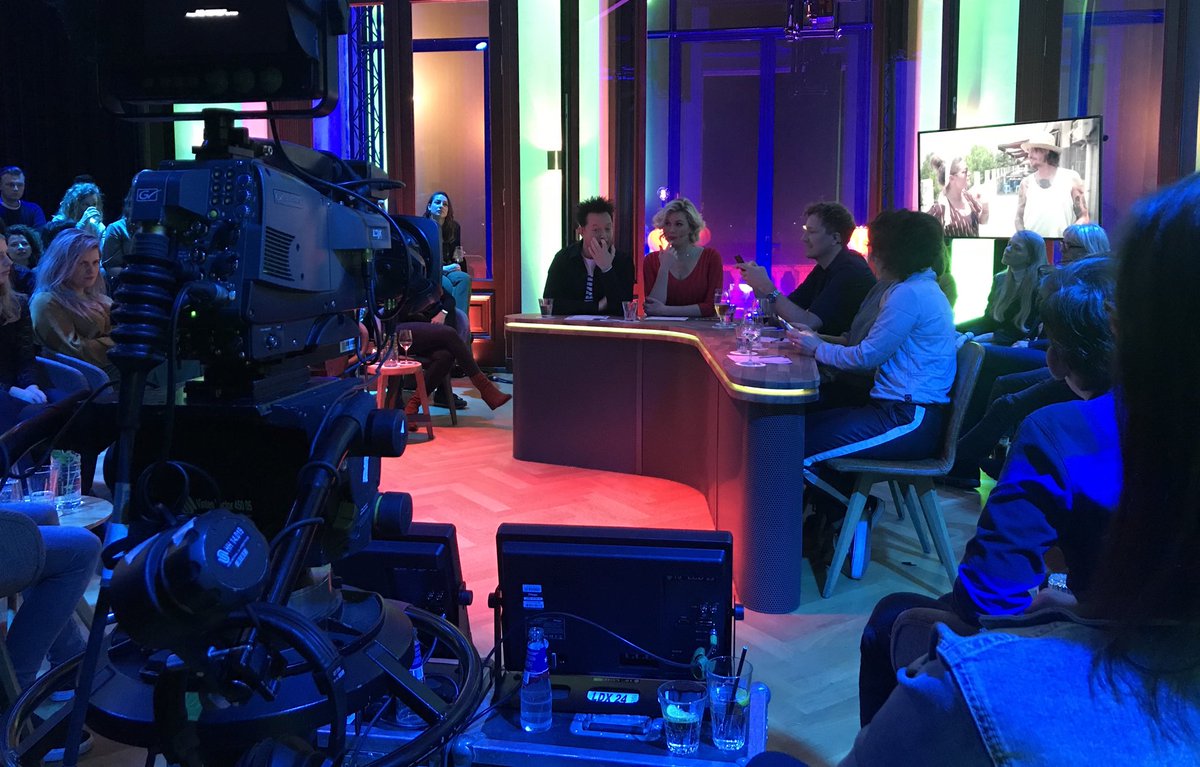 Met zijn allen kijken naar ⁦<a href="/WIDMnl/">Wie is de Mol? - widm.nl</a>⁩  en dan lekker napraten bij ⁦<a href="/moltalk2_0/">Moltalk 2.0</a>⁩
