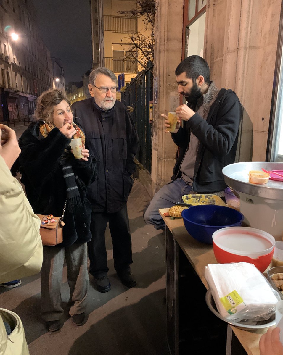 DGoater's tweet photo. Partage d’une soupe collective ce soir avec les habitants de la rue de l’Orillon, à l’issue du concours de soupes organisé par @United_Blv et le Bouquin qui bulle. À #Belleville aussi, le lien social, cela réchauffe ! #Paris11 #solidarité #VivreEnsemble https://t.co/PewoYm5Wwn