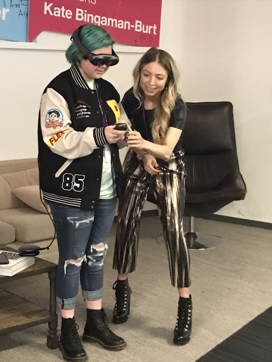 morelandja's tweet image. Some AR / VR fun! #countrygirlscode