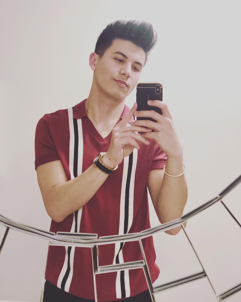 JamesPhoon_'s tweet photo. 🧧🏮🎏⛩
but seriously where’s my angpau at?
#gongheifatchoy #chinesenewyear #yearoftherat #newyear #redandgold #chinese #mixed #asian #halfasian #halfchinese #mixedrace #china https://t.co/5nNngLjaOl