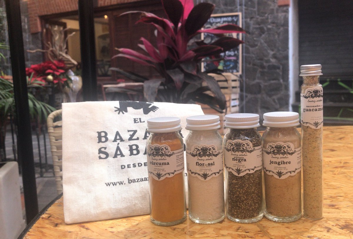 flaviafrei's tweet photo. Cuando vivía en #Salamanca soñaba con el #BazarDelSábado en la #PlazaSanJacinto. Era mi plan ideal. Para mí los sábados tienen q ser una mezcla de sol, alma, creatividad y artesanía.
#SábadoDeMercadillo #AmoElDiseño #CDMX #AmoCocinar #CompraDirecto #HoyFuiPorMisEspecies 👇 https://t.co/g8O9VnryY5