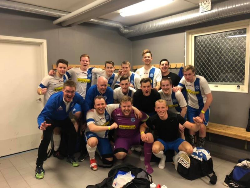 DagensVimmerby's tweet photo. Södra Vi vidare i Håkan Sandbergs Minnescup - Gullringen utslaget https://t.co/XfuKdjWvlj #FOTBOLL https://t.co/lC5qf6g9DB