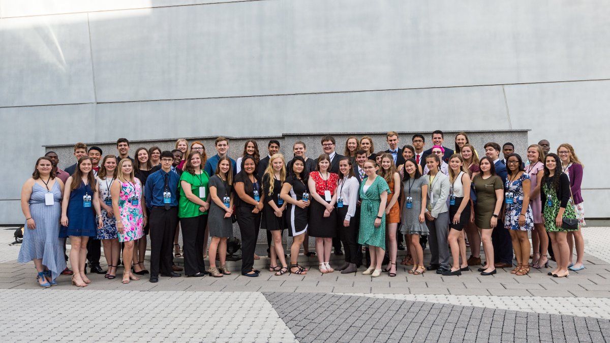 WWIImuseum's tweet photo. Each year The National WWII Museum selects one student from every state for the Billy Michal Student Leadership Award who demonstrates the American Spirit in their community. Nomination deadline is January 31: https://t.co/f1Pka8iTIE #WWII #history #nola https://t.co/lpR8TLCJMz