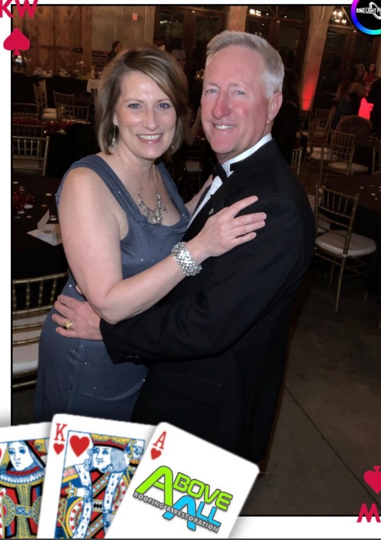 howell_kw's tweet photo. Fantastic night of celebration & fun at the Keller Williams Hoover Red Ball! Everyone looked fabulous and there were smiles all around! The night was wonderful celebrating Keller Williams Hoover! @AlabamaHeroes
#kellerwilliamshoover #thehowellgroup #theredball #realestateagent https://t.co/xV7kUV7fHO