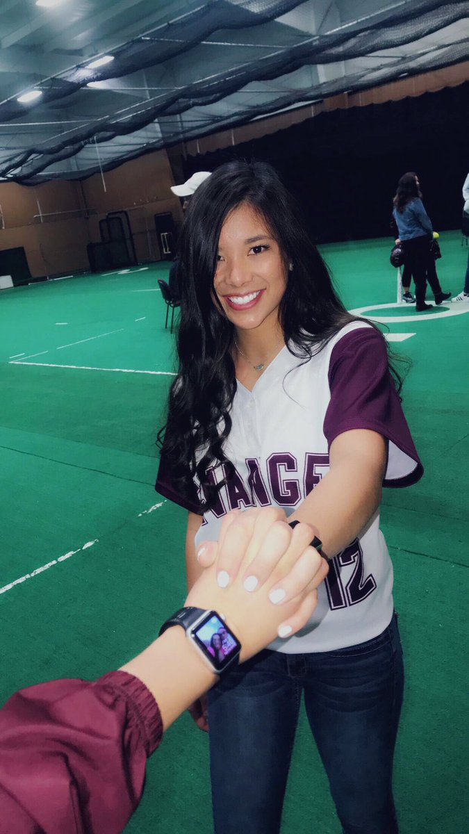 annslee00's tweet photo. can’t wait😇 @EUSoftball https://t.co/UGlYg8Wd9g
