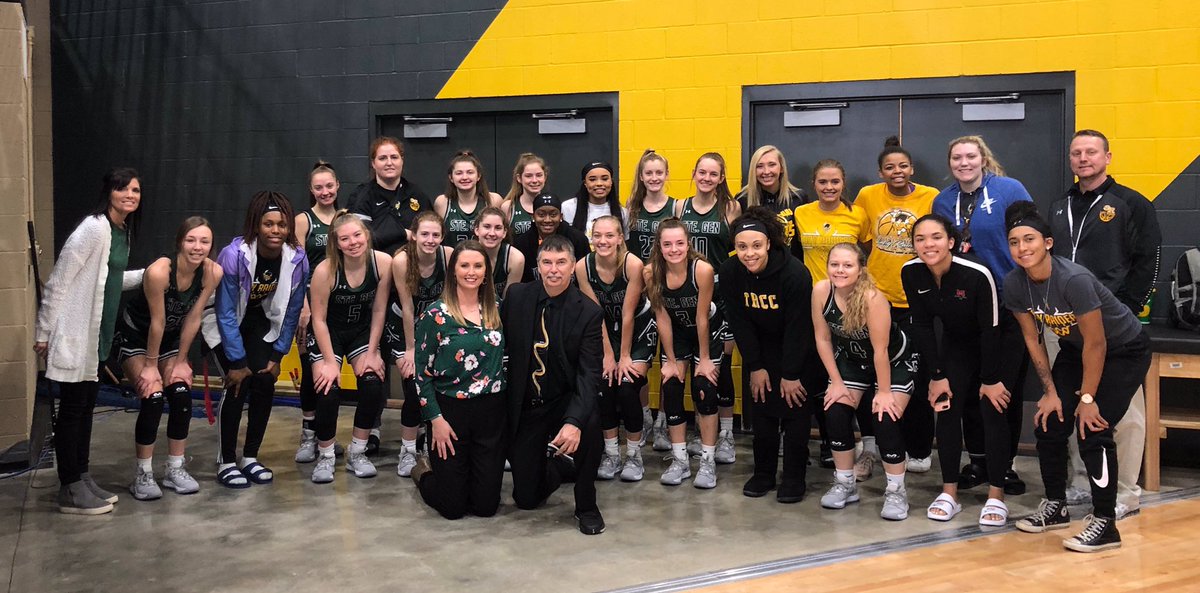 Celebrating 2 wins!!! Thanks @ThreeRiversWBB for having us!