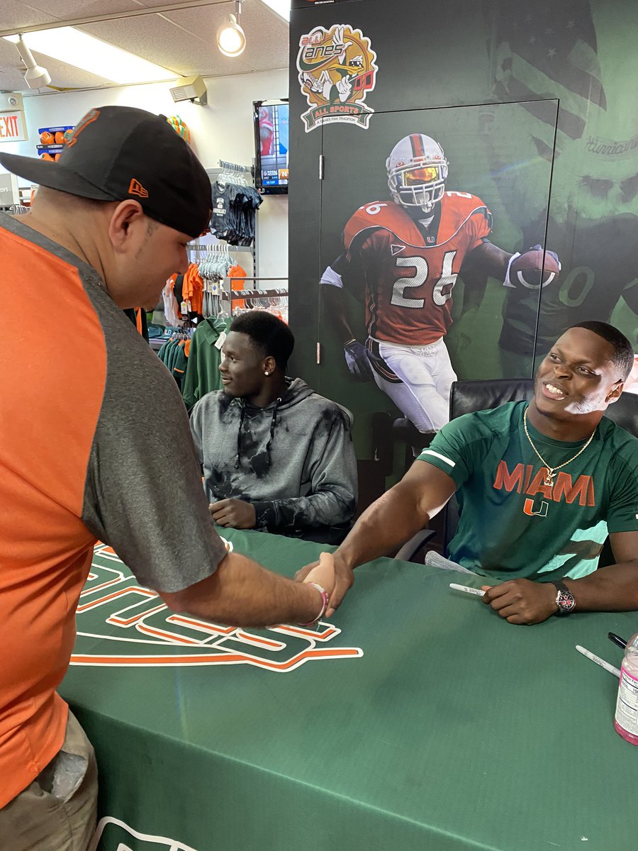 allCanes❗️ tweet media