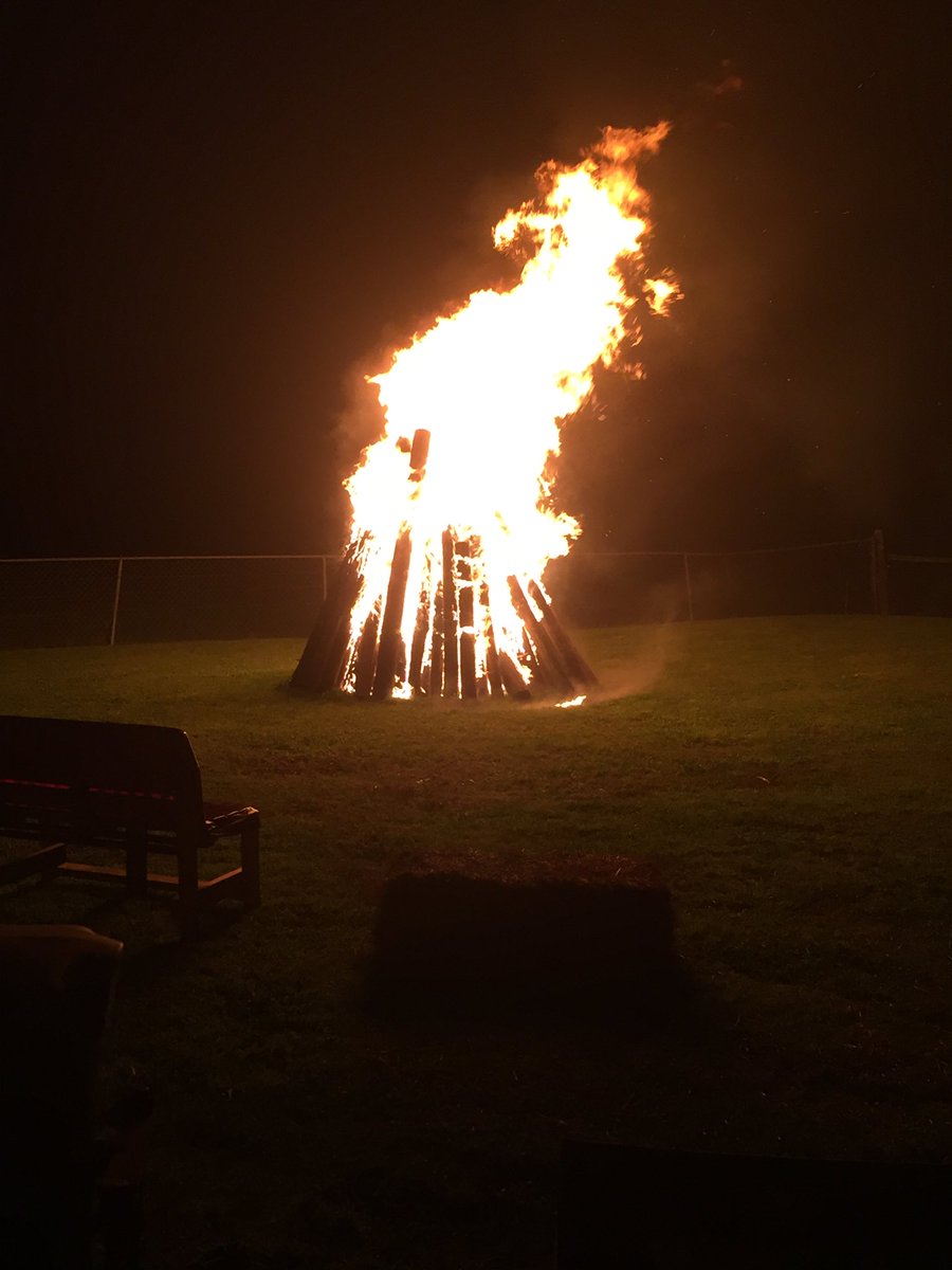 PrincipalOgg's tweet photo. Hate that I missed #edcampcyfair and #CelebrateYourStory today, but family came first. Now enjoying the country life. Enjoy the weekend #PLN https://t.co/FFT7DBCKJb
