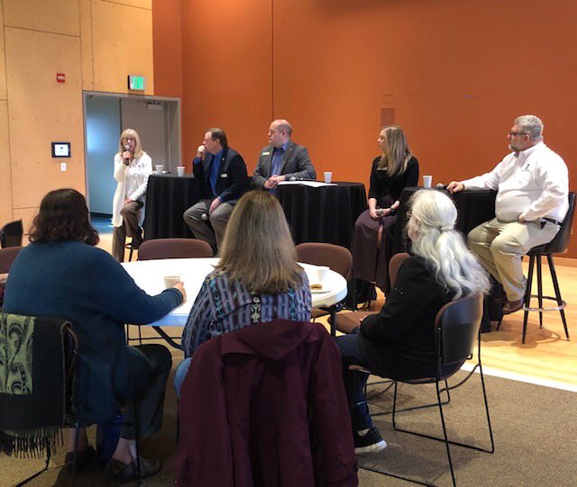 TigardOR's tweet photo. Cocoa and Cookies with Council - what a great turnout from the community! #TigardVision https://t.co/4NFL3cP3FG