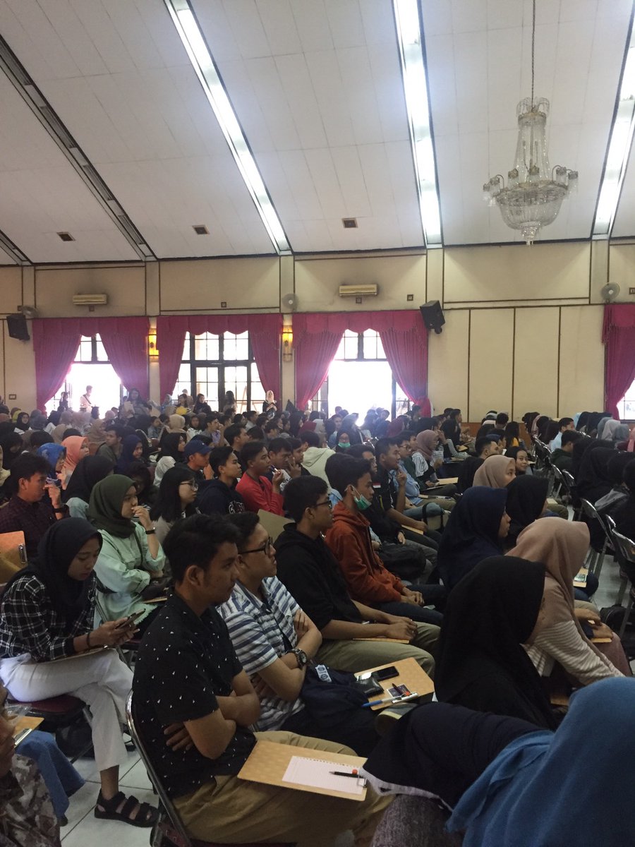 [LIVE REPORT]

Hallo🤗
Kita lagi ada penayangan video fakultas niih🏢