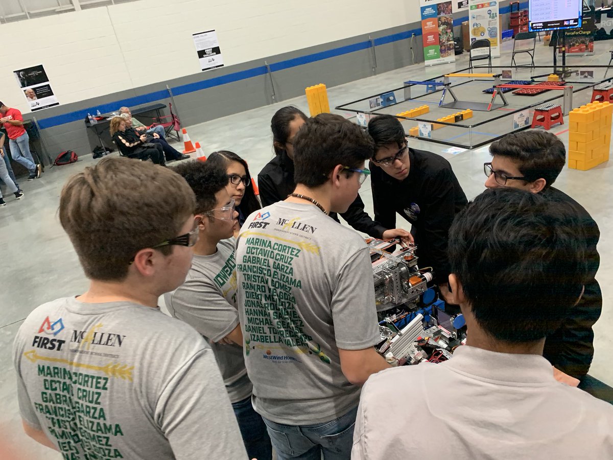 RoweboticTribe's tweet photo. Alliances have been selected and we are ready to work! 💪🏽 #FirstinTexas #omgrobots #FIRSTRGV https://t.co/pMv2iE5RMb