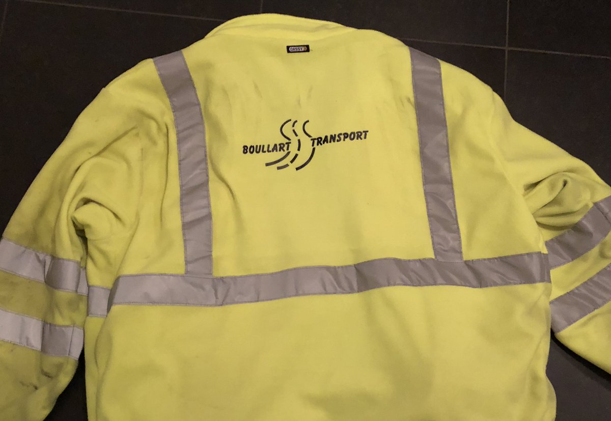 BoullartTrans's tweet photo. @Heidetransport Dit is een jassie van #dassy prima dingetje voor niet te veel geld.. blijft ook goed na het wassen. https://t.co/3pCHzqtqU1