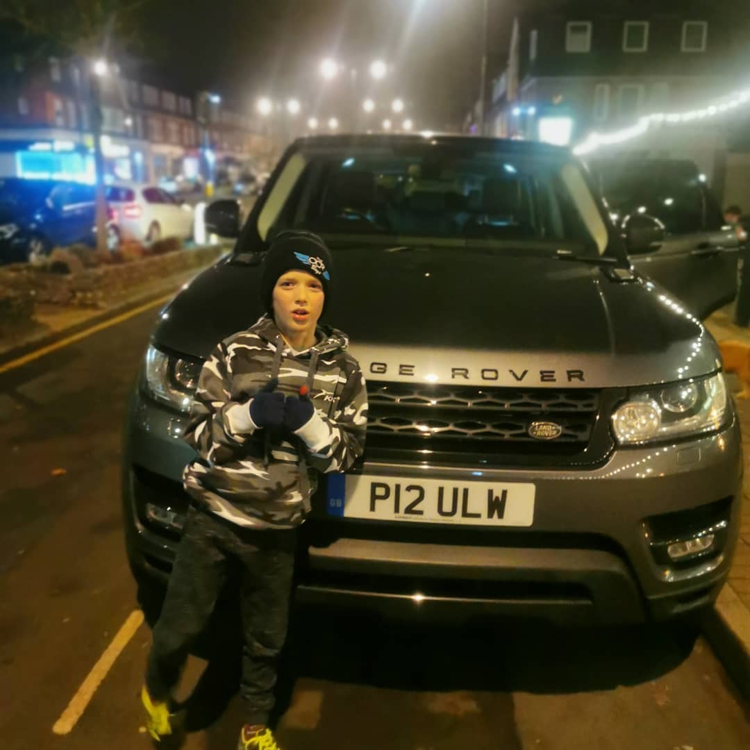 freddie_conlan's tweet photo. Tonight I went out with my daddy @scottyc1972 for my uncle mark for his birthday. This is chewy Thank you uncle @pdubbya2 for the lift home in your car #dolphinkickuk #ocrboyfreddie #TheOCRBoys #HowWeTri #DolphinKick #dryrobe #kitbrix #AkumaFamily #DownsendSchool #teamdownsend https://t.co/FhTlkHI2gE