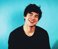 Happy birthday to the cutest man I know, the most talented baby of all babies Calum Hood 