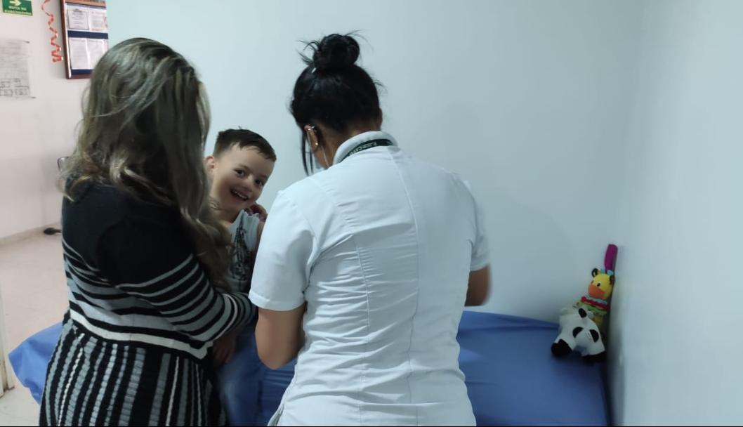 Ejercito_Disan's tweet photo. #SabíasQue las vacunas toxoides contienen una toxina o químico producido por la bacteria o virus. Estas la hacen inmune a los efectos dañinos de la infección. Algunos ejemplos son las vacunas antidiftérica y antitetánica. #DISUR comprometido con la salud de sus usuarios. https://t.co/2H4YLAPpff