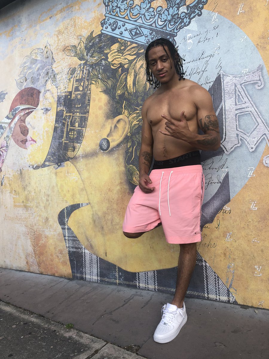 BoogieNationLA's tweet photo. Sak Passe Nap Boule 🇭🇹 #hollyhood🇺🇸 never Hollywood‼️  #boogienation🛸 #indiemusic #indieartist #independentartist #explorepage #miami #activated😈 https://t.co/dL4pD73efP