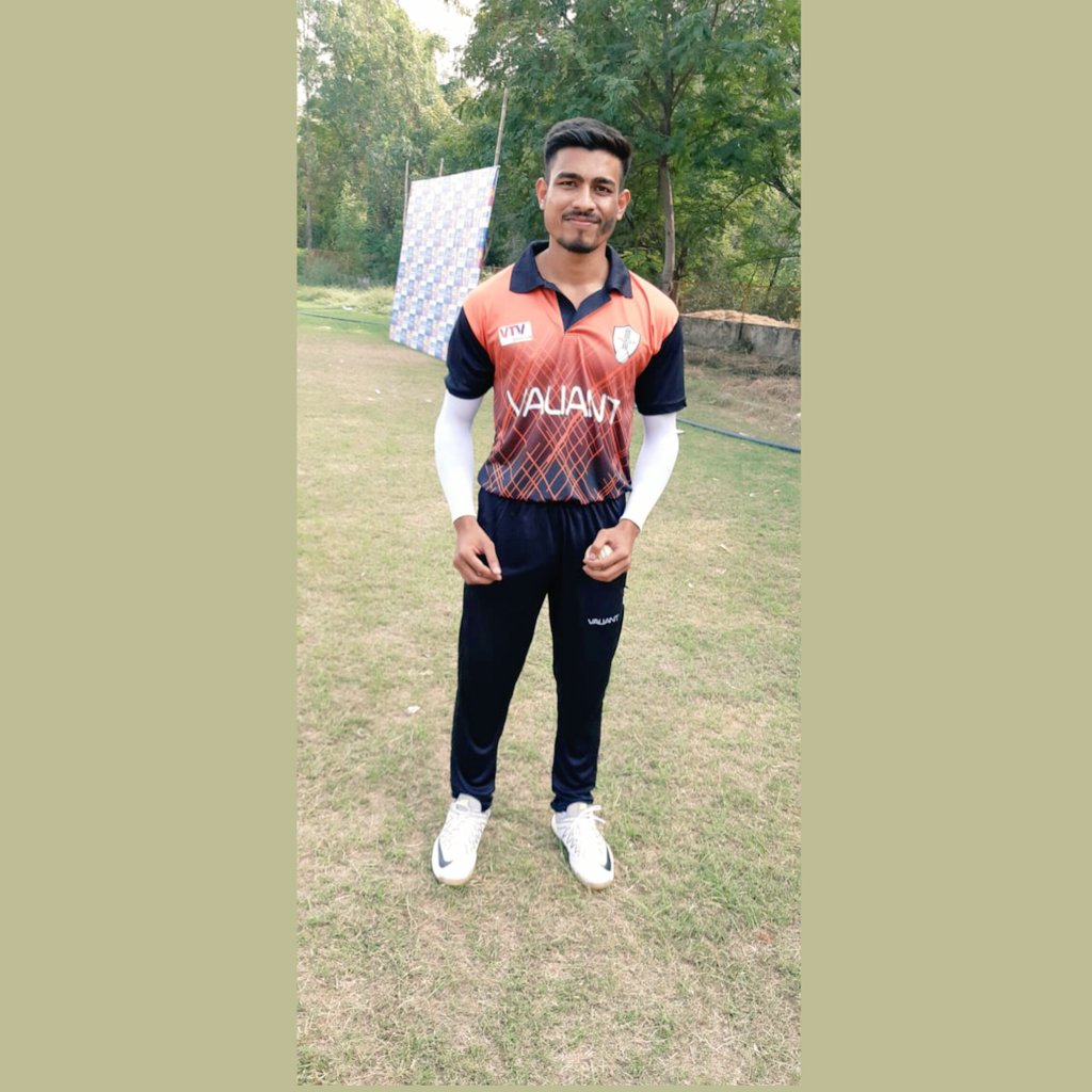 Nayanpatel0710's tweet photo. #Valiant #Cricket #LoveCricket 

#SahdevsinhSolankiCricketClub #Nayanpatel #LoveCricket #SSCC https://t.co/PRo8xSiWWx
