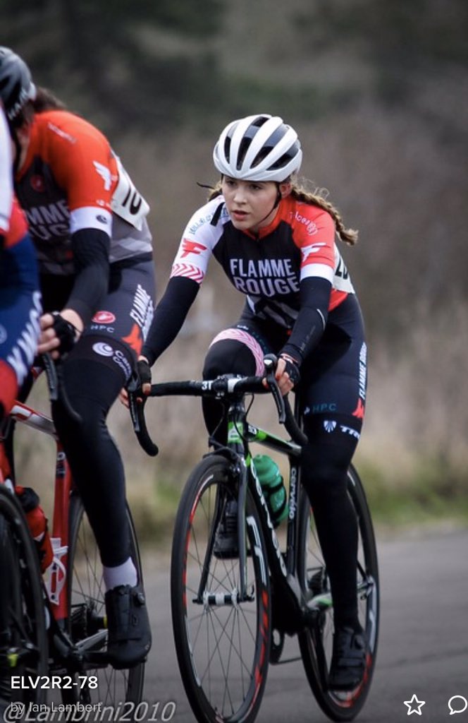 ellen_bennett_'s tweet photo. First road race of the season for @FlammeRougeCC, happy to take first and get 🥇🥈with @ella_coleman_. Thanks @EastLondonVelo for the event had great fun :) 📸@IanLambert18                                       @TeamSportsAid @rayneressexllp https://t.co/uC1BxDSi49