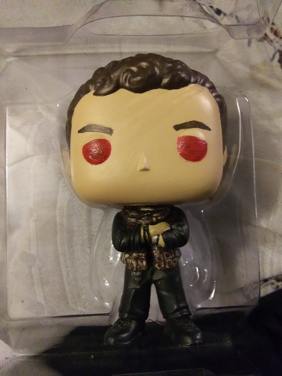 NakeeyaPM's tweet photo. @ItsRamiMalek #funkomod army coming along. Here's today's Benjamin from Twilight made for a friend. https://t.co/ru4Z3snIEI