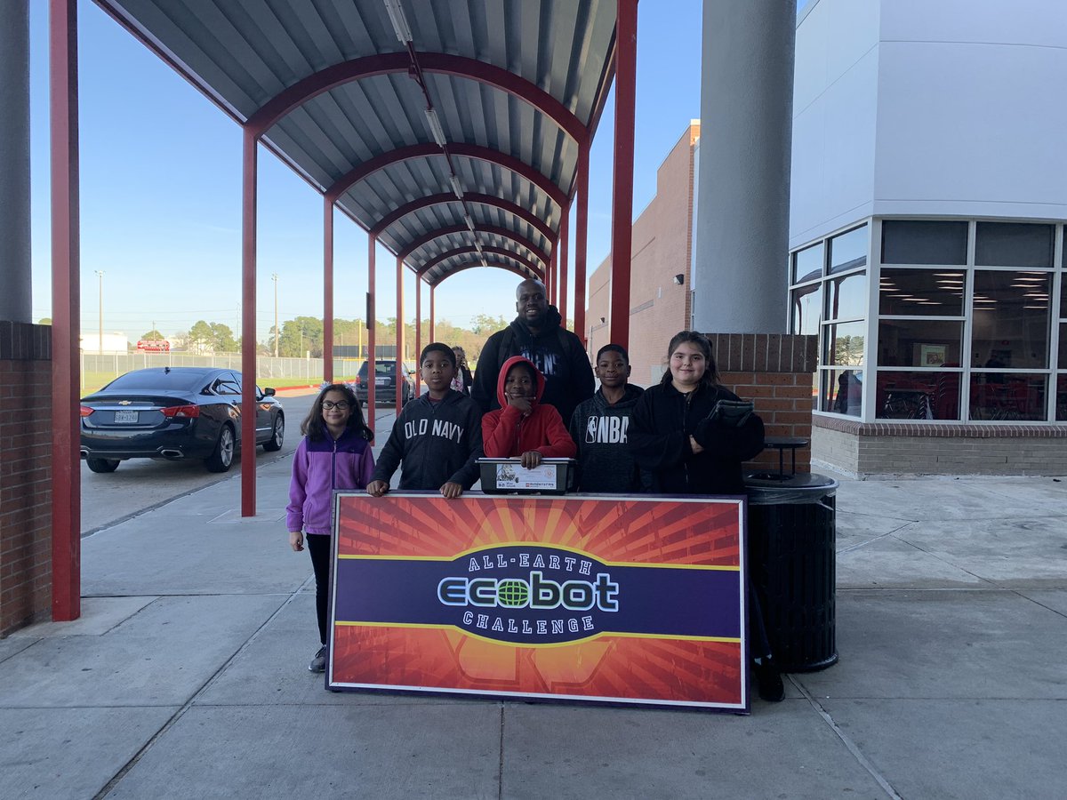 CounselorHicks's tweet photo. @AllEarthEcobot today with Anderson Academy 4th grade team and Mr. Waters getting ready for competition. #PracticeDay1 @Anderson_Astros @drsimpson353 @aldinemagnet @AldineSTEM @AldineISD https://t.co/9j7K8l4TwZ