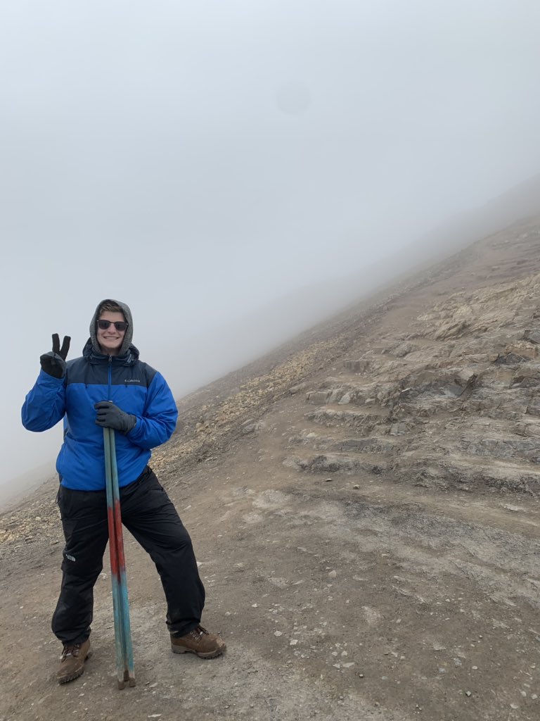 CaptainSmurf45's tweet photo. I summited ~17,000 ft. Rainbow Mountain in Peru yesterday. Here is what it looks like on a normal day vs. what I saw at the top https://t.co/x7RWU3PWkL