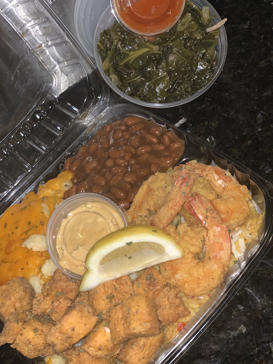 naaeee__xx's tweet photo. Salmon bites and colossal shrimp for my aggy ass brother 🥴 I hate it here https://t.co/PrMnvVjKIh