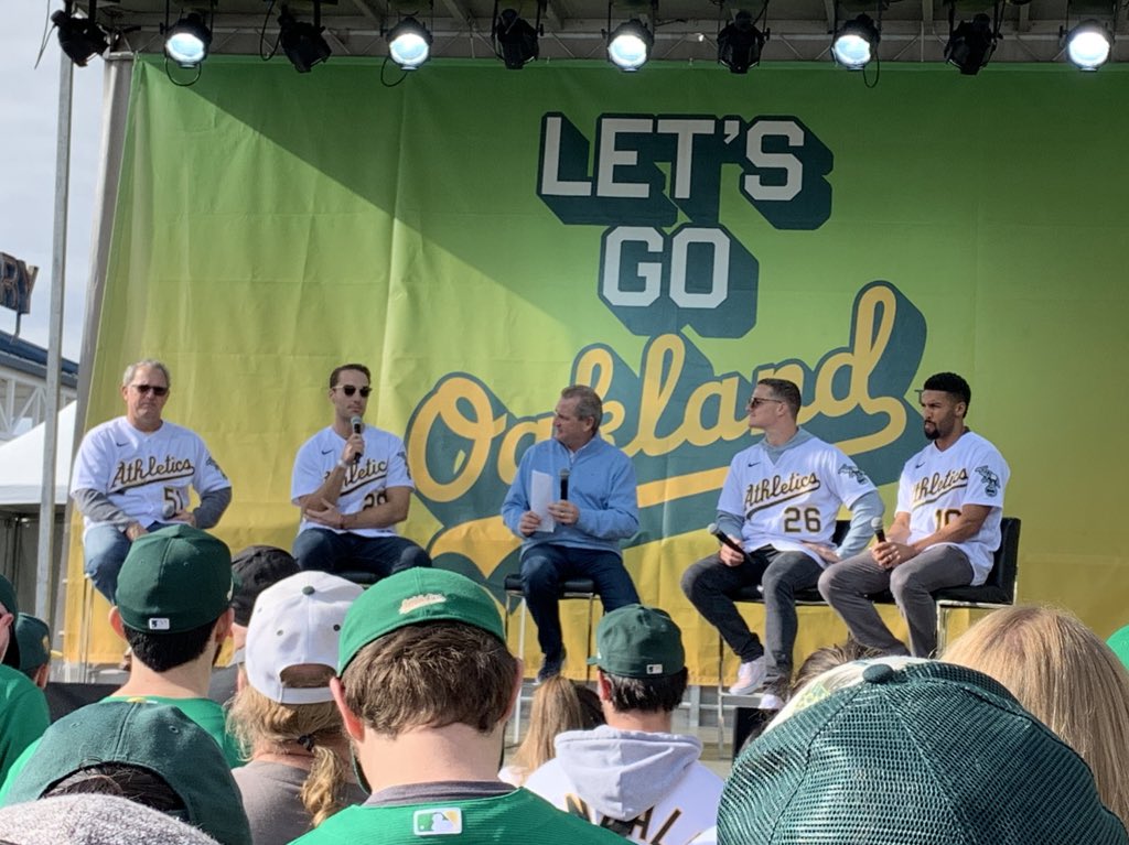stocktonports's tweet photo. We are in the presence of baseball royalty 🙌 #AsFanFest https://t.co/gO4oGM82KA