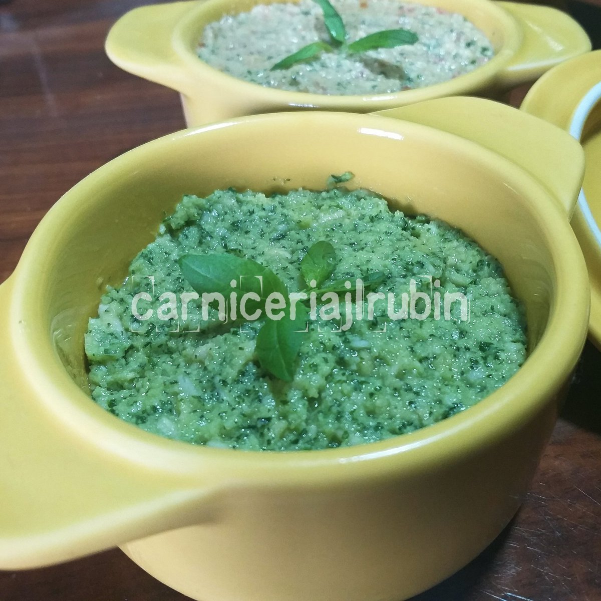 Pesto!! 😘
Especial Salsas 🥣
#carniceriajlrubin
#hoycomoencasa
#redondela