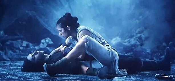 IryLovesDramas's tweet photo. Han, luke and Leia sacrificed their lives so that Ben could live and not die 

#SaveBenSolo https://t.co/Wb9NiCoMpn