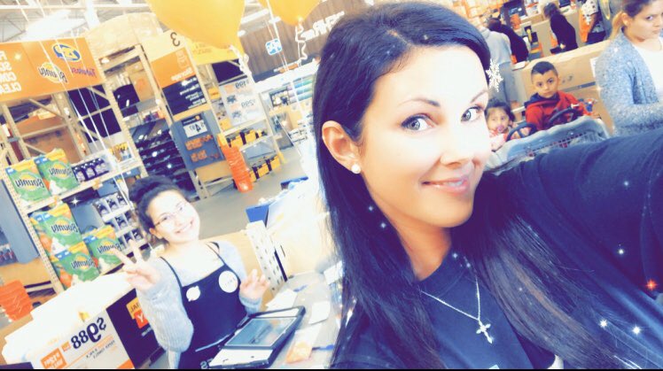 So much fun today bringing in leads and getting to play the game Drop Zone, the customers LOVED it!!😊😎🧡
#3663 <a href="/AlexAmoTHD/">Alex Amo</a> <a href="/THDFaithGebauer/">Faith Weiskirch</a> <a href="/shllygrac/">shelley</a> #southernhvac2019 <a href="/AlisonKilgore/">Alison Kilgore</a> <a href="/SDasProgressive/">Subal_Das</a> @thdjohn91 @thdzsazsa <a href="/jennifer_mangan/">PejaLMAC🚀🌒</a>
<a href="/gloria_terri/">Terri Gloria</a> <a href="/LAPortelli/">LA Portelli</a>