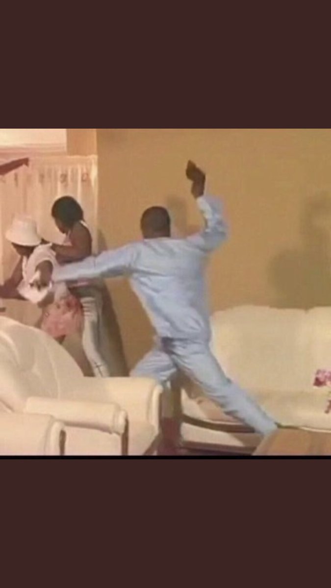 ku_stars's tweet photo. The next time i see Head boy with my phone
#marlian #insideku https://t.co/P5EqKlODez