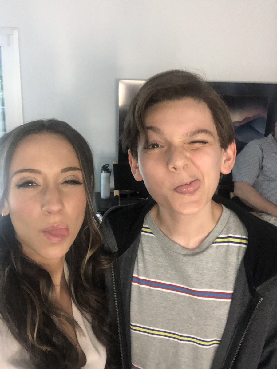 StellaMaeve14's tweet photo. And these....@MagiciansSYFY #TheMagicians https://t.co/B2The0sb63
