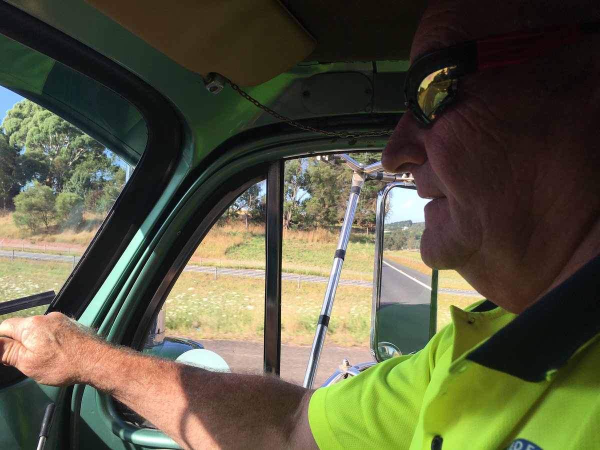 MaryGearin's tweet photo. Check out my ride for #AustraliaDay
Hitching a ride with Alan, one of the most excellent volunteers delivering hay to firezone hit farmers in East Gippsland, in his vintage Mac
#needforfeed
Watch out for him on tonight’s @ABCTV @abcmelbourne https://t.co/6J1tPC5d4w