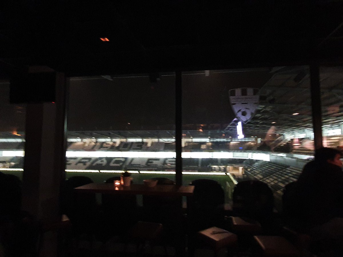 Groeten vanuit de gezelligste skybox van Heracles