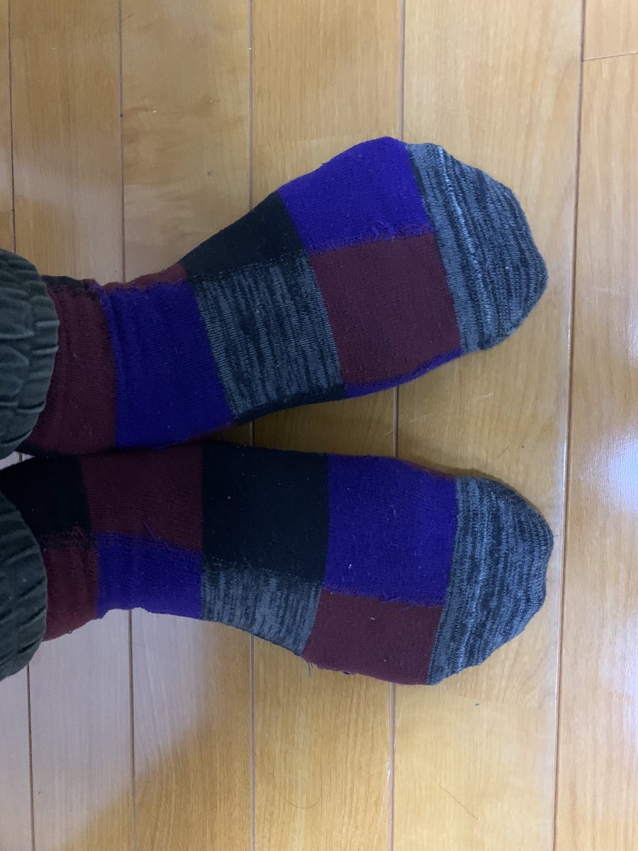 kawaraya_yume's tweet photo. 別府ラスト営業は直島代表てるくんチョイスの靴下で https://t.co/8BApcvCdOM