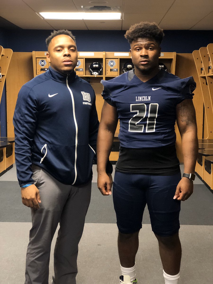 TigerMinor's tweet photo. Minor Football 2020 Rb @VanceJavonte enjoying his official visit this weekend at Lincoln University(Missouri). MAJOR things going on at MINOR! #MinorPride https://t.co/TCjXZp9oul