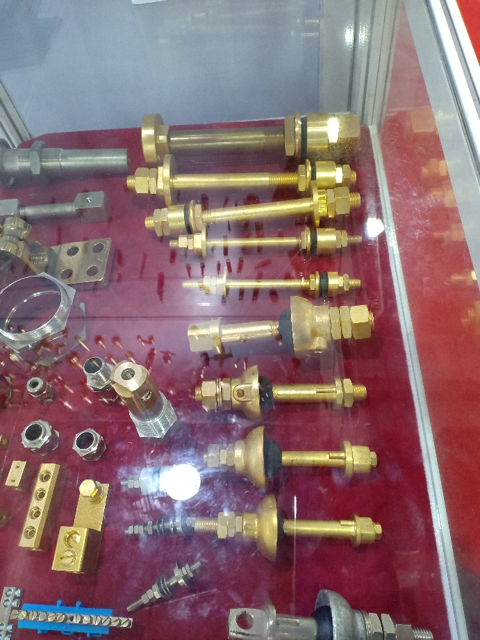 TFMT4728's tweet photo. Brass Transformer Parts
Brass Metal Parts
Brass LV Metal Parts
Brass..For more info visit...https://t.co/fxqXfBJIrr https://t.co/AQLK4Qf53u
