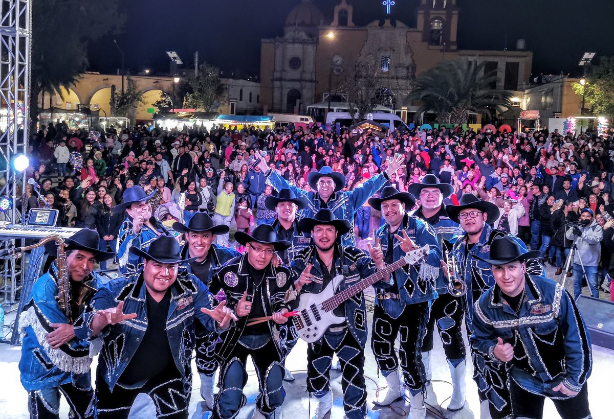 Con toda la #FamiliaBandaVallartaShow de Real de Asientos, Aguascalientes ♥️