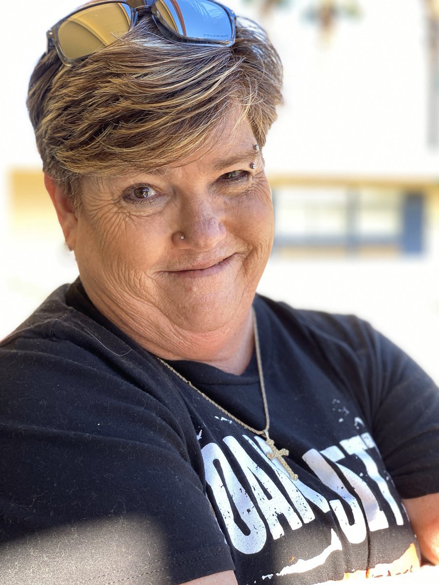 eduprotocols's tweet photo. Meet @mrsmapess. THIRTY years in teaching. NOT ONE PHOTOCOPY this year. #Eduprotocols is why she looks so smug. ☺️ Scores are up! Workload is DOWN. #Ditchbook #TLAP #TeachBetterWorkLess #teachers #edtech https://t.co/PCWaN2x9ir