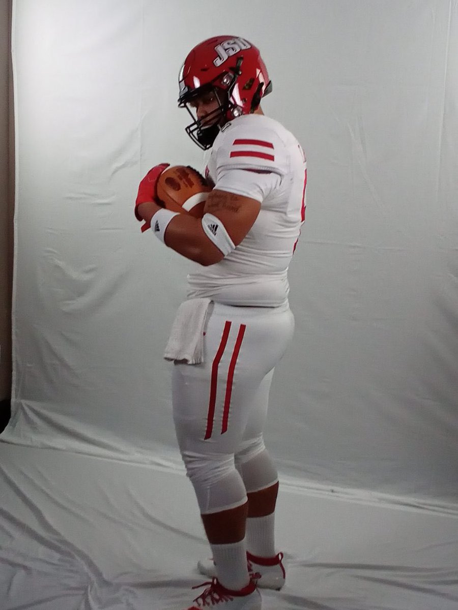 _yxng_rob's tweet photo. OV @JSUGamecocksFB is going great 🤫 https://t.co/yODq9bWSBA