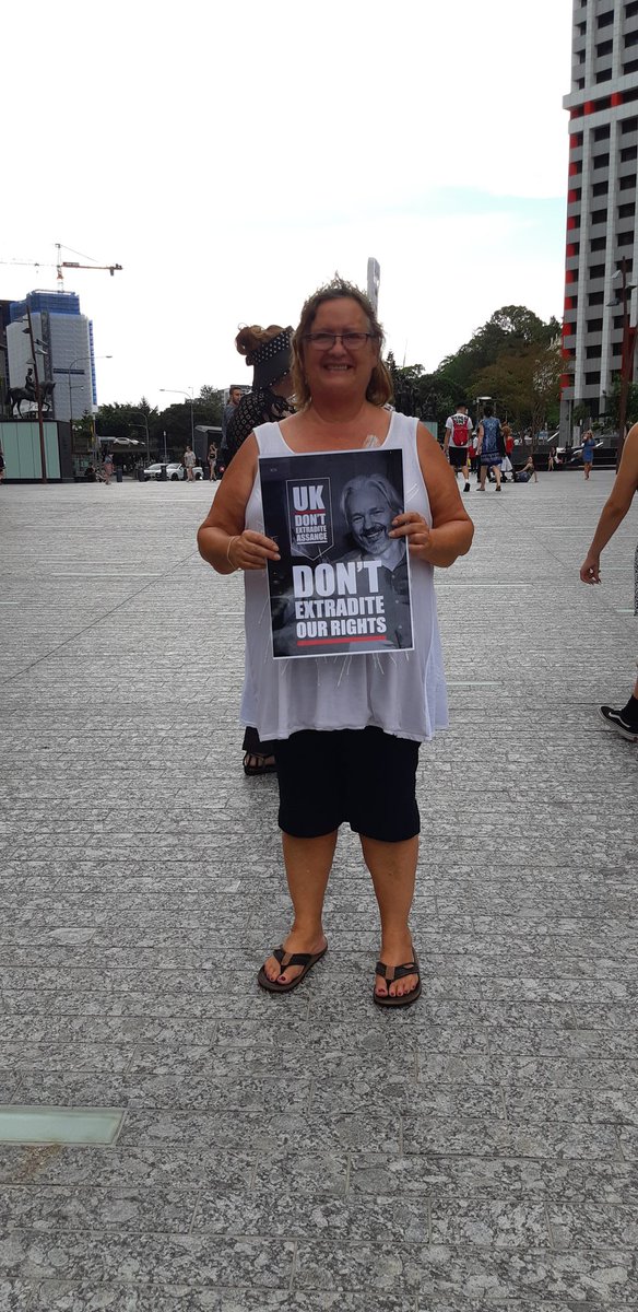 Dr_LCorredor's tweet photo. .@ScottMorrisonMP Listen to what
#ASSANGE supporters in #Brisbane have to say to you on #AustraliaDay
"I'm #ashamed of our Govt for NOT taking action to STOP the #Torture of an Australian citizen"
GLOBAL #Protest4Assange Brisbane, 25Jan2020
#FreeAssange
#BringAssangeHome https://t.co/nfMfusSJFg