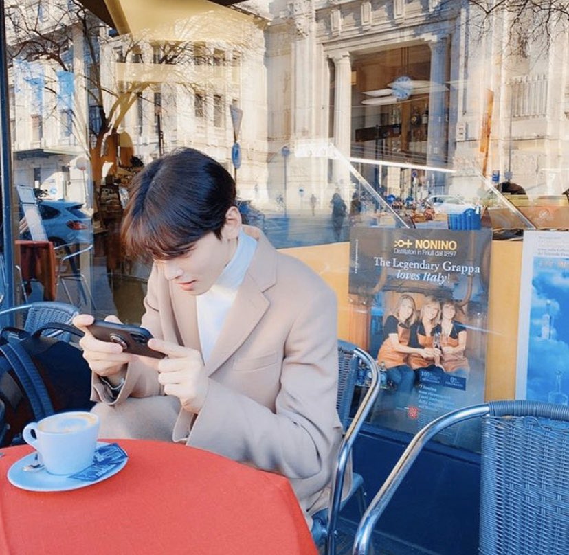 CINNABUNMi's tweet photo. i love being home<3 https://t.co/lNGWJGbdrU