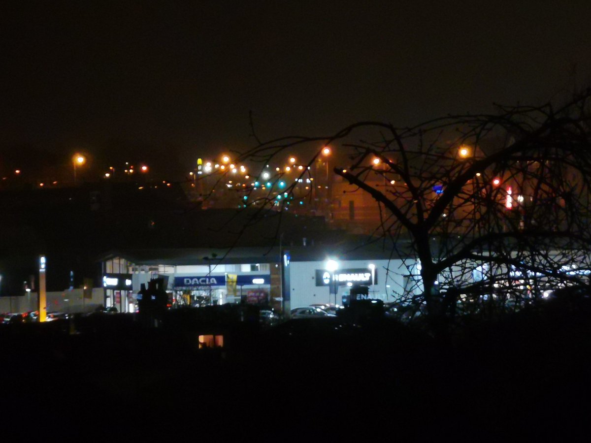 barnsleysime's tweet photo. #lifefromawindow #barnsleyisbrill #tarn #frumptarn https://t.co/ATFvt384TZ