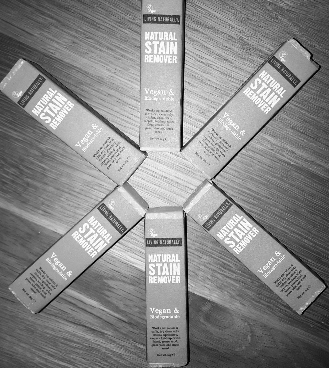 ✴NEW IN✴ we will have these at the sustainable living market.
Wait till you smell these niffy natural stain remover sticks.
Paper wrapped, vegan and easy to use.
Natural Stain Remover works on grass, red wine, ketchup, blood, grease, underarm stains, and so much more. #newin