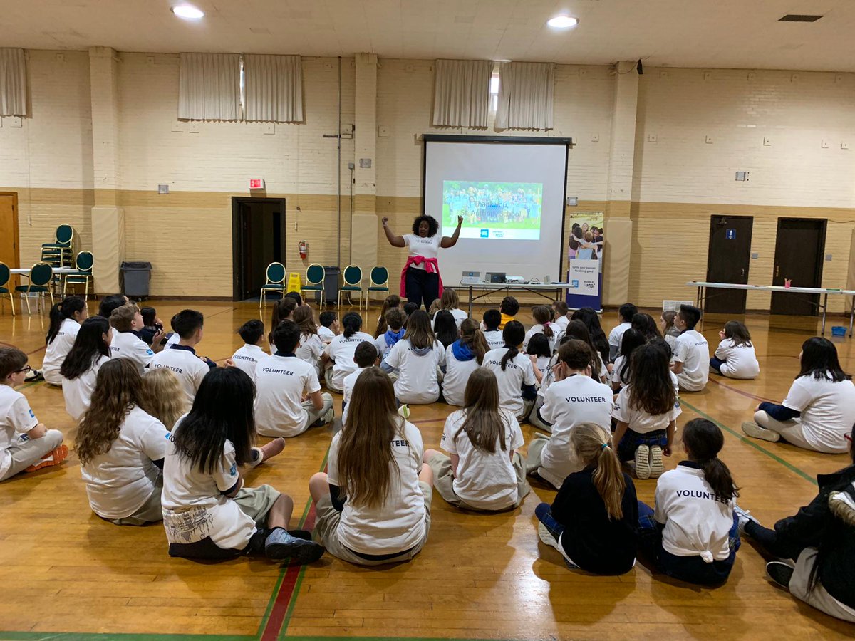 WEMovement's tweet photo. So awesome to see St. Anthony School in Washington and their #HuddleforGood this past week!
Making 60+ school kits for their sister school in Haiti!
#NFLHuddleFor100 https://t.co/NlGTvs3M1o